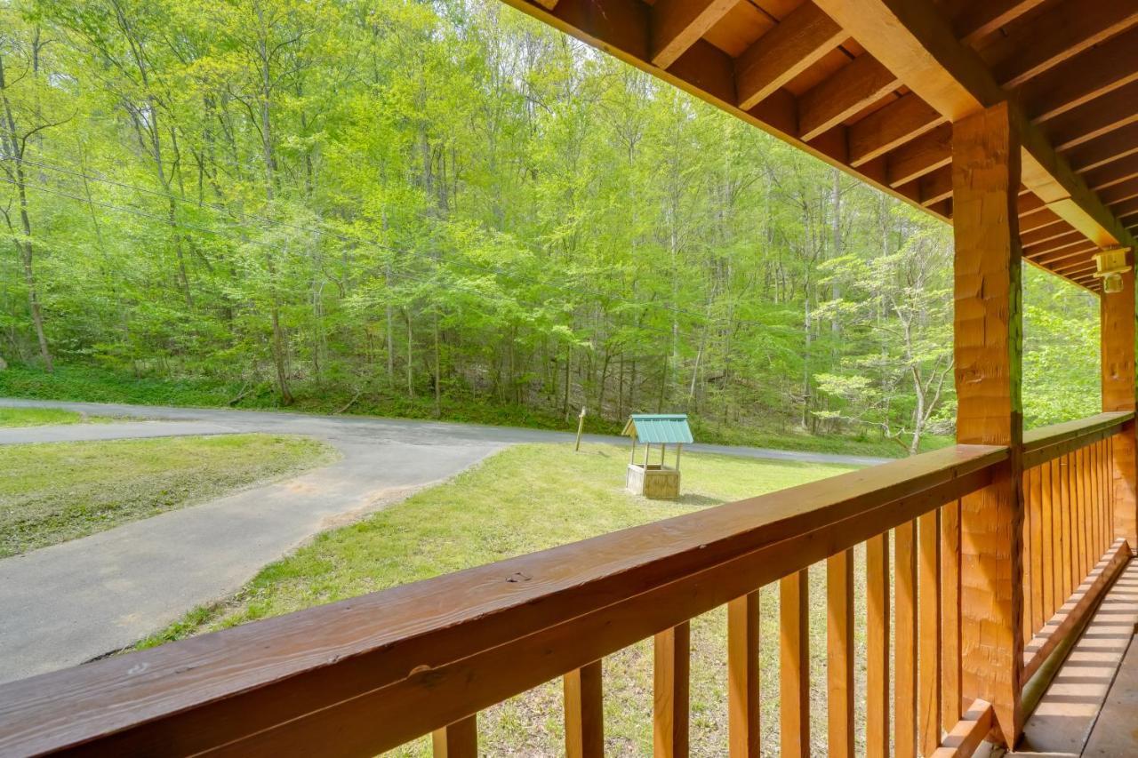 Cabin With Hot Tub About 6 Mi To Downtown Gatlinburg! Exteriér fotografie