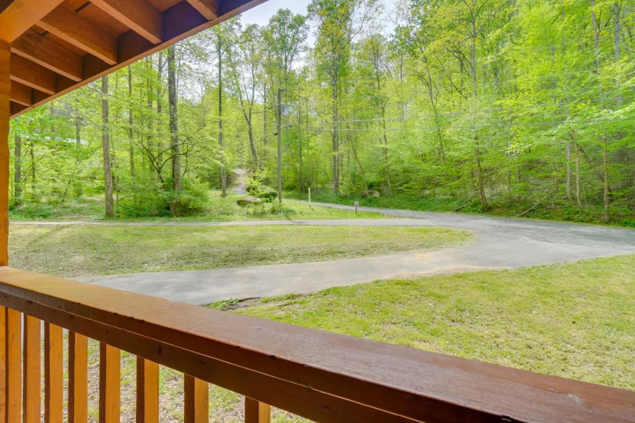Cabin With Hot Tub About 6 Mi To Downtown Gatlinburg! Exteriér fotografie
