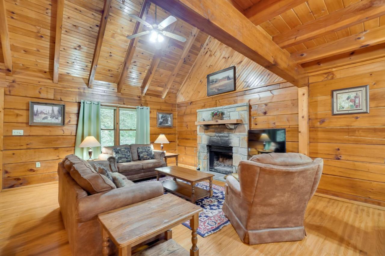 Cabin With Hot Tub About 6 Mi To Downtown Gatlinburg! Exteriér fotografie