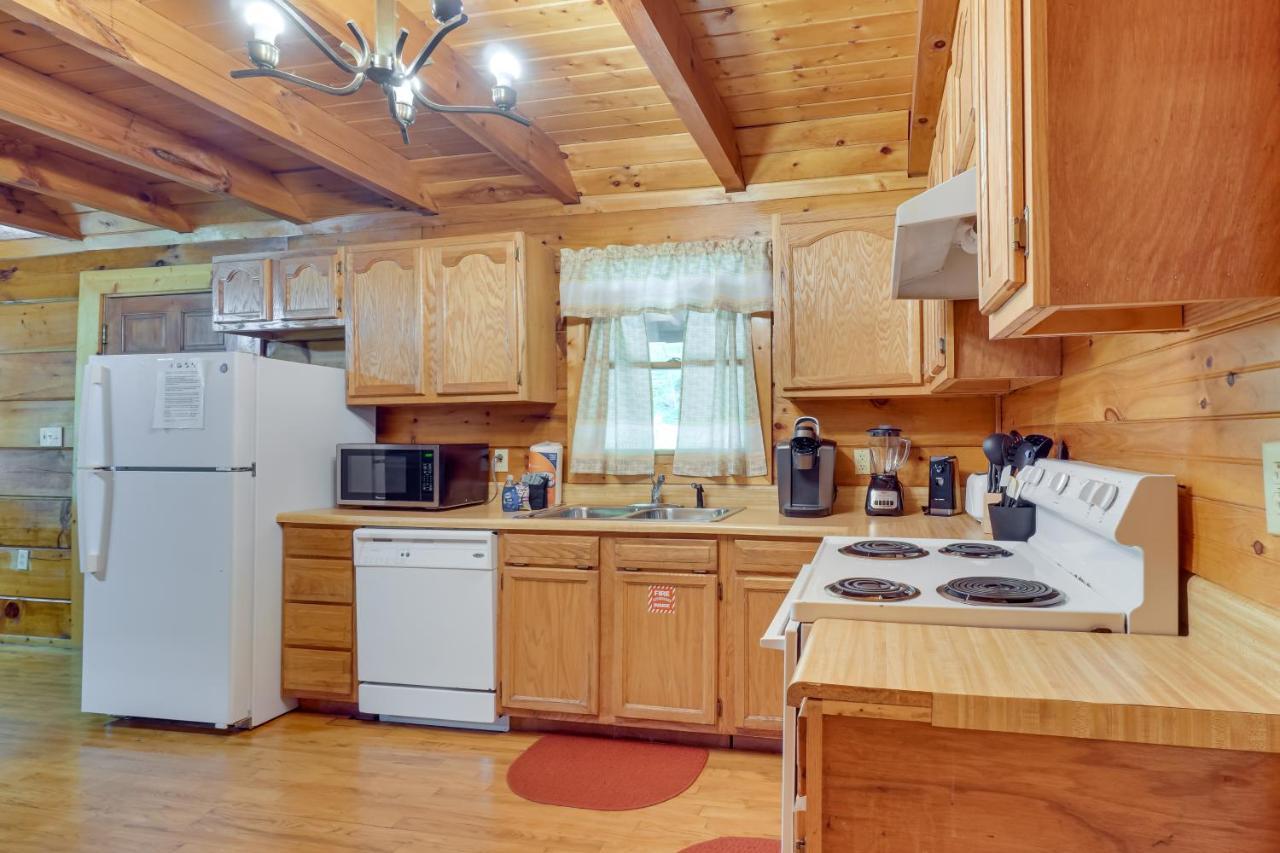 Cabin With Hot Tub About 6 Mi To Downtown Gatlinburg! Exteriér fotografie