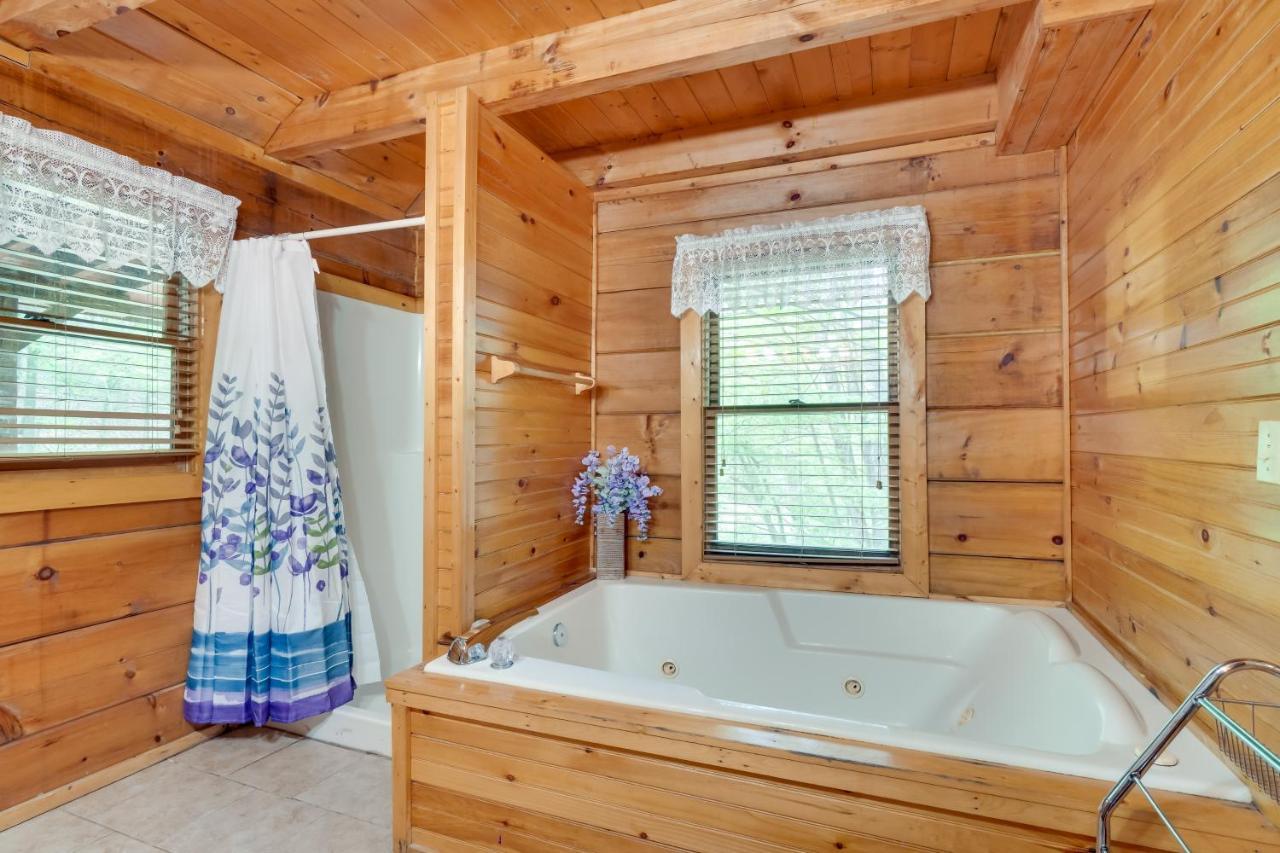 Cabin With Hot Tub About 6 Mi To Downtown Gatlinburg! Exteriér fotografie