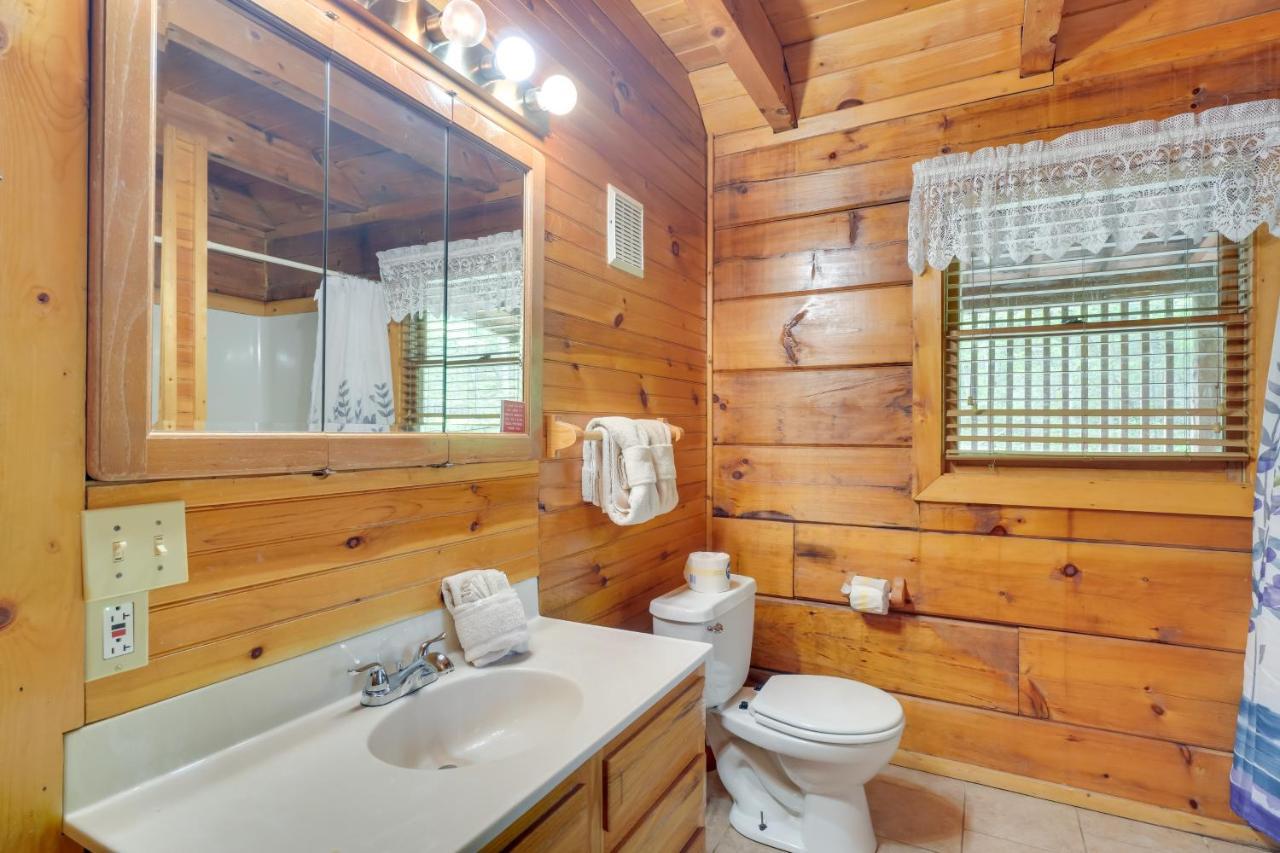 Cabin With Hot Tub About 6 Mi To Downtown Gatlinburg! Exteriér fotografie